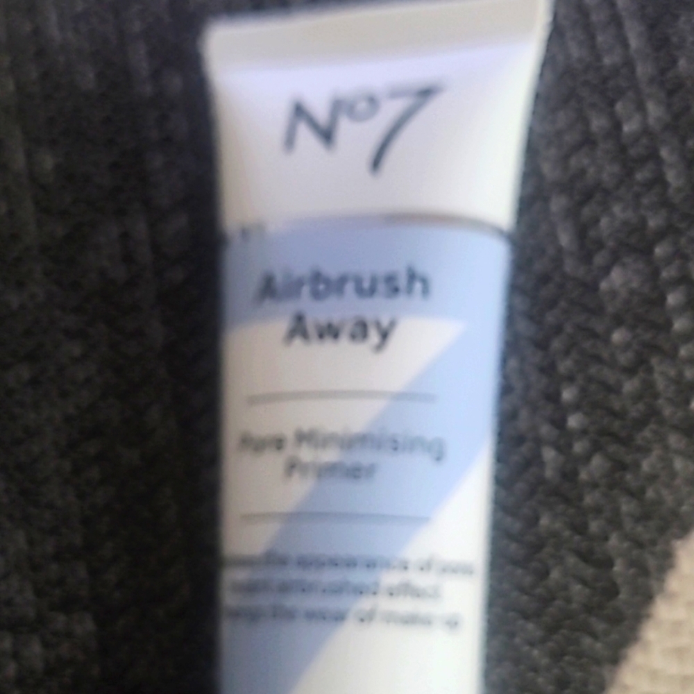 No 7 air brush away pore minimizing primer 1 oz